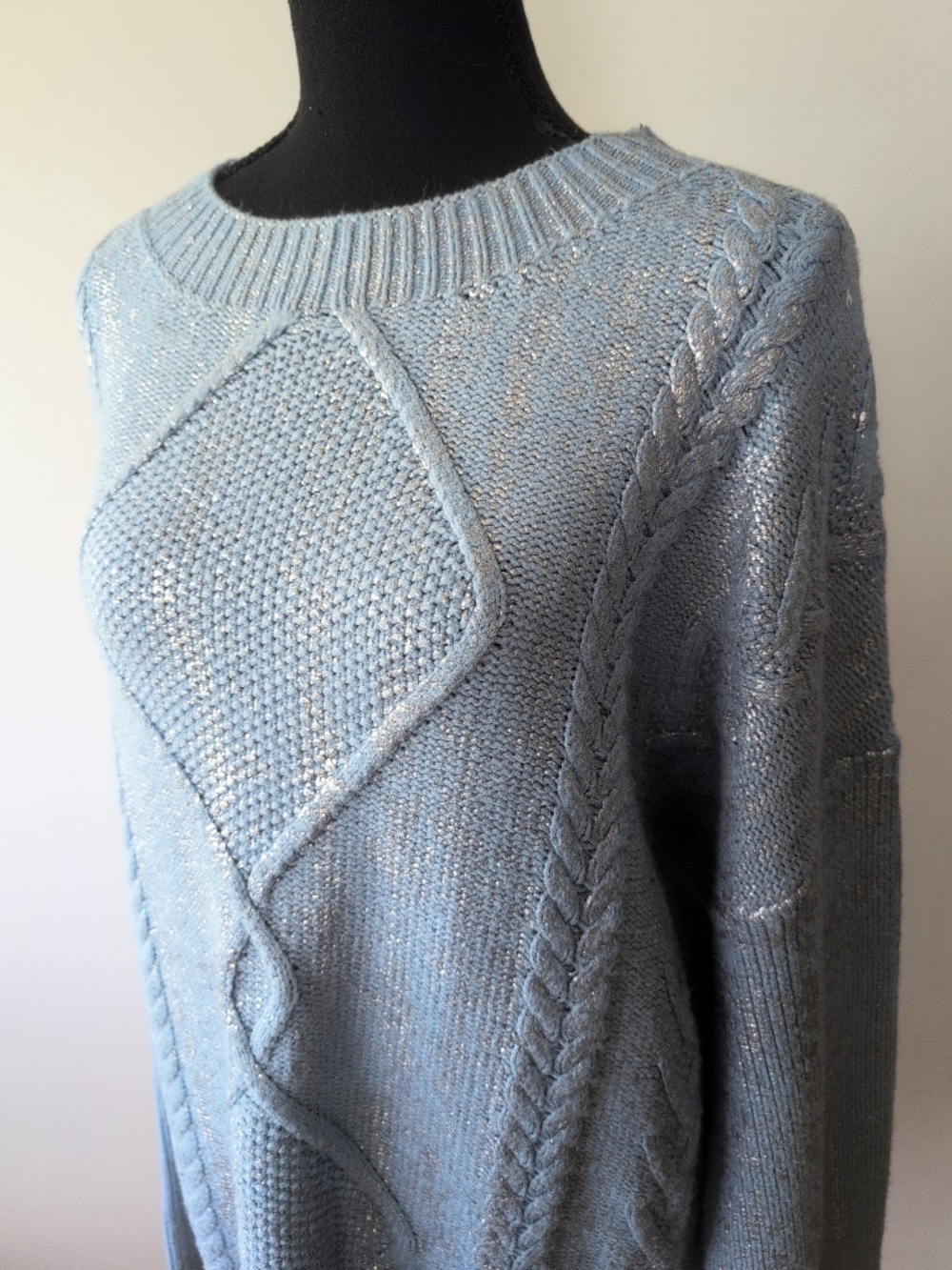 Melanie Lyne Cable Knit Sky Blue and Metallic Shimmer Pull-Over Knitted Sweater